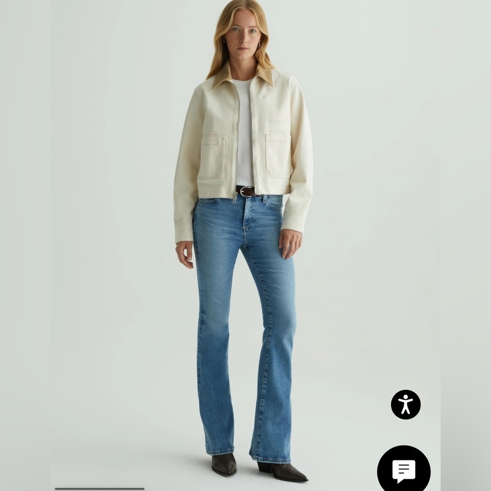 AG jeans boot cut  size 28 Farrah Boot jeans  AG denim in light wash so soft